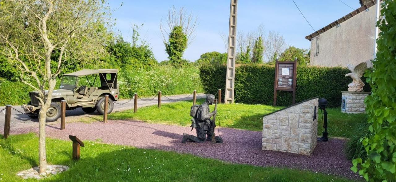 Gite Au Coeur Du Dday Brévands Kültér fotó